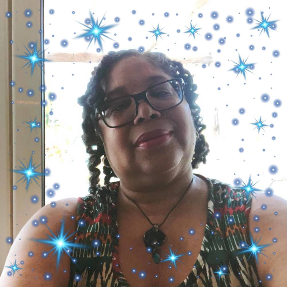 Meet your Posher, Donelle